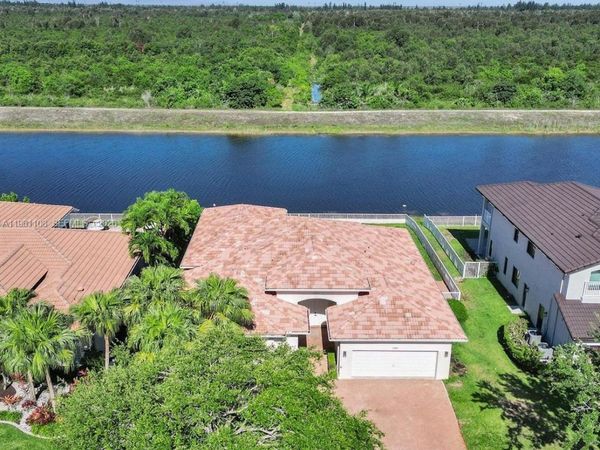 3360 SW 195th Ter, Miramar, FL 33029