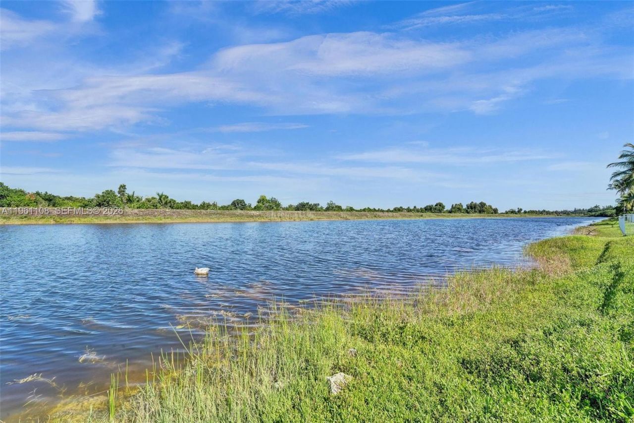 3360 SW 195th Ter, Miramar, FL 33029 Photo