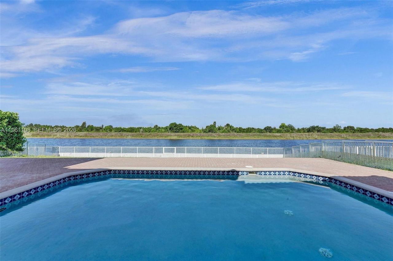 3360 SW 195th Ter, Miramar, FL 33029 Photo