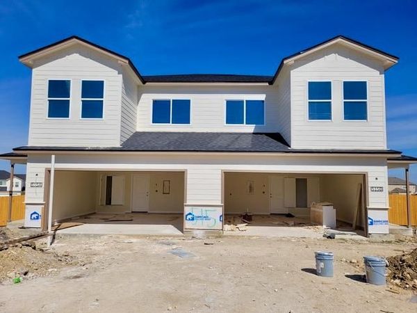 515 War Admiral DR, Unit A & B, Jarrell, TX 76537