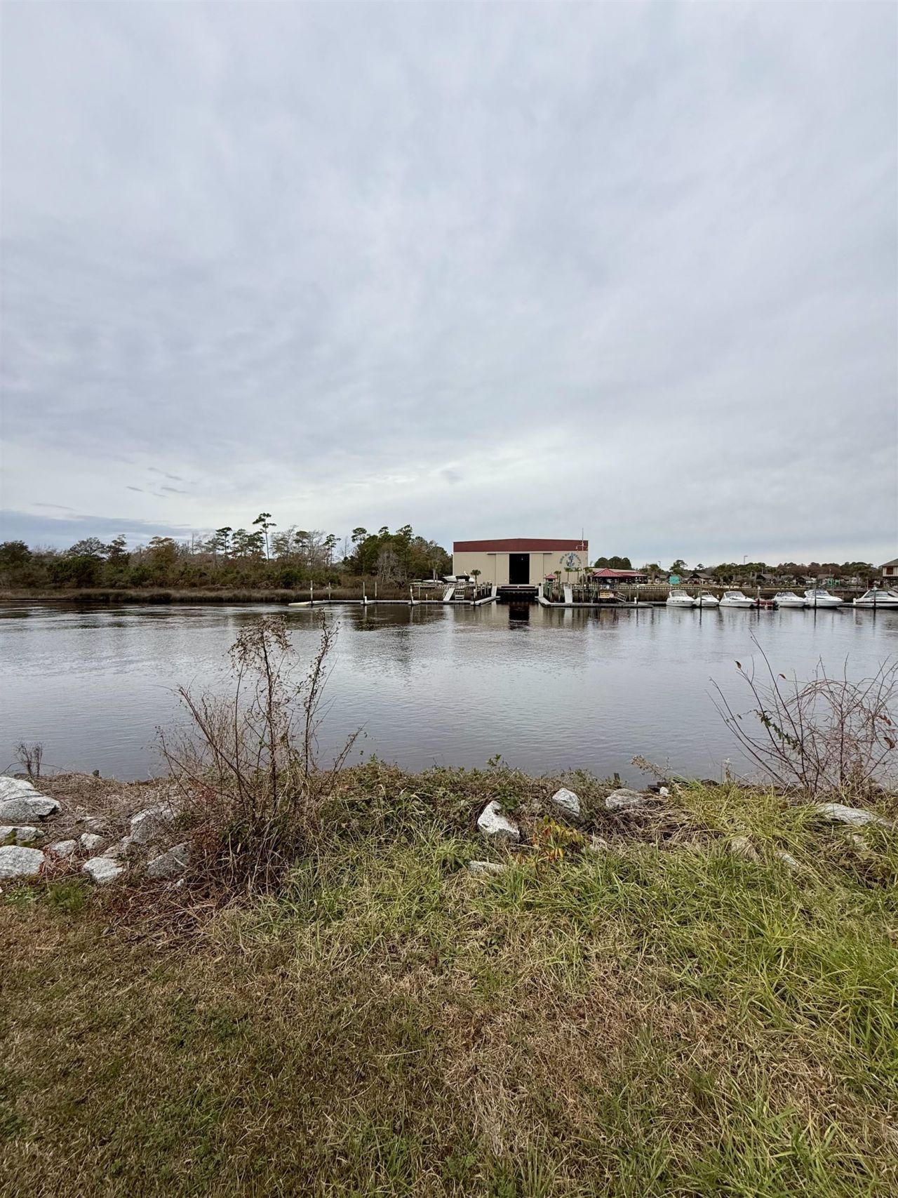 1313 Waterway Dr. Photo 7