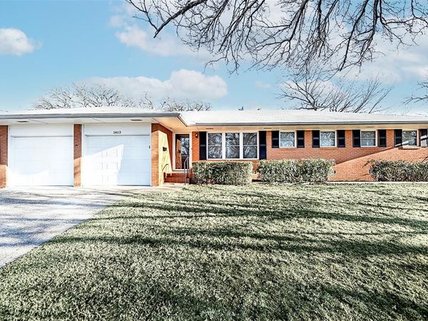 1403 Hulme Street, Bowie, TX 76230