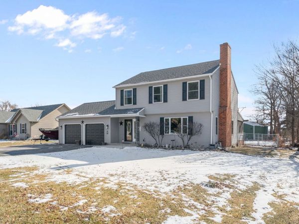 954 HOLIDAY Drive, Lake Holiday, IL 60548