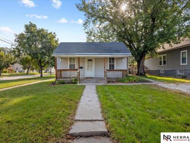 1036 N 8th Street, Lincoln, NE 68508