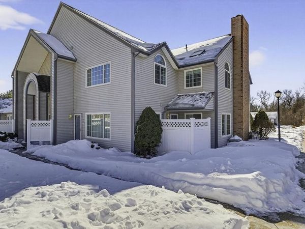 104 Johnson Rd, Unit 707, Chicopee, MA 01022