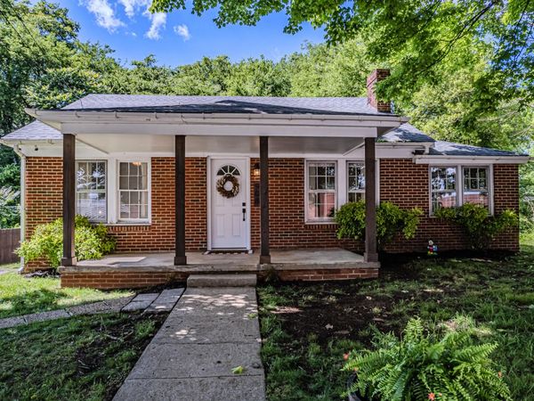 908 E Madison Avenue, Athens, TN 37303