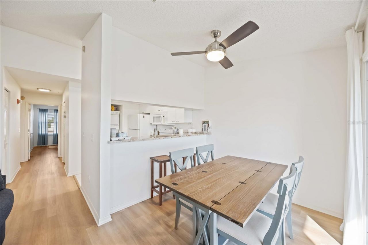 3607 E Bay Drive, Unit 206, Holmes Beach, FL 34217 Photo