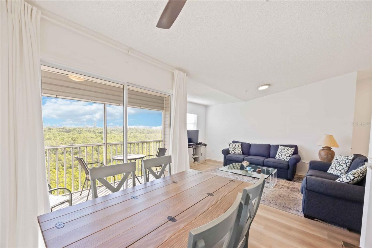 3607 E Bay Drive, Unit 206, Holmes Beach, FL 34217 Photo