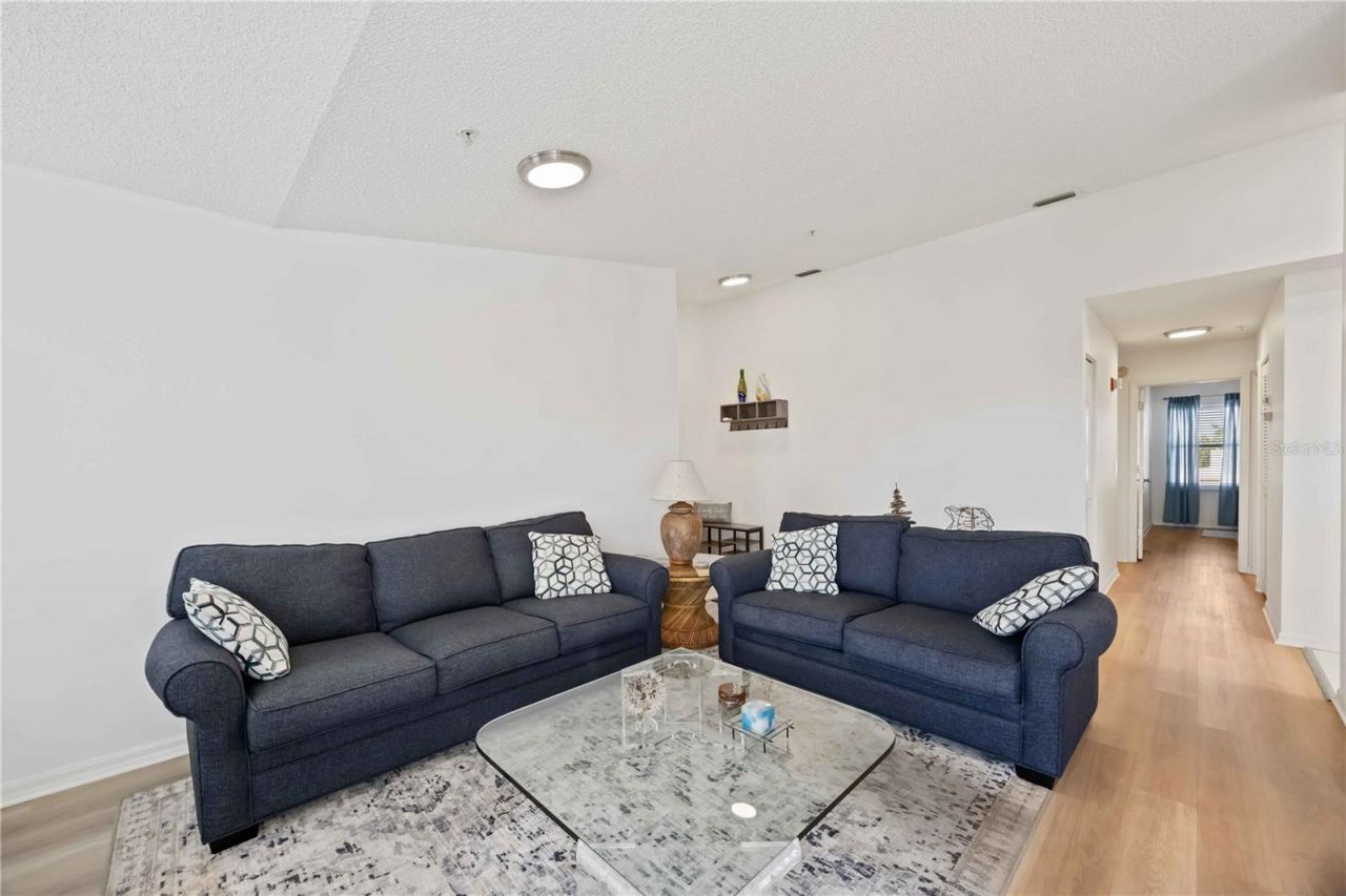 3607 E Bay Drive, Unit 206, Holmes Beach, FL 34217 Photo