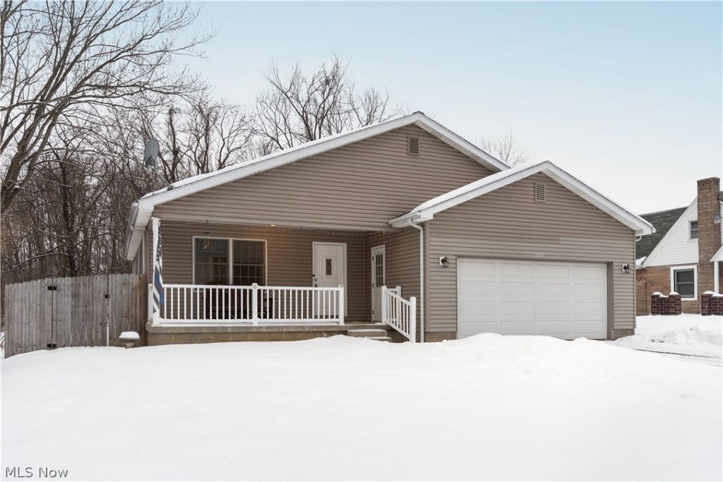 1019 Roseland Avenue Nw, Massillon, OH 44647 Main Photo