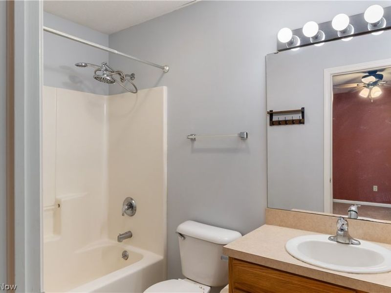 1019 Roseland Avenue NW, Massillon, OH 44647 Photo 14