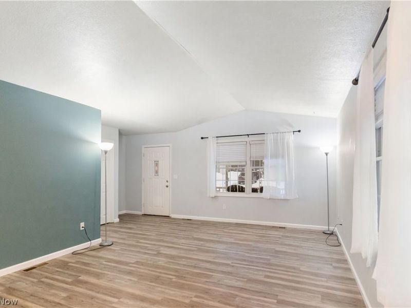 1019 Roseland Avenue NW, Massillon, OH 44647 Photo 16