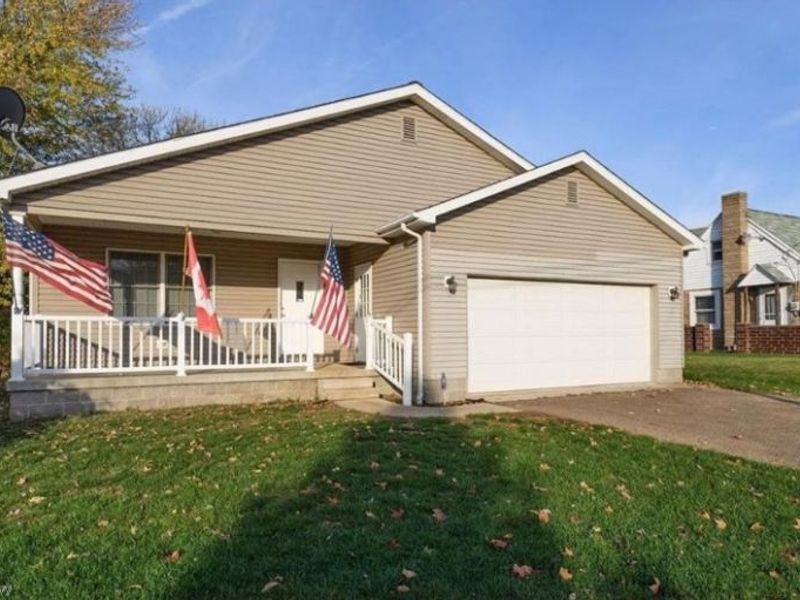 1019 Roseland Avenue NW, Massillon, OH 44647 Photo 2