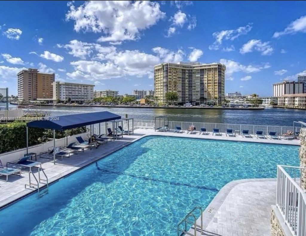 1849 S Ocean Drive Drive, Unit 1606, Hallandale Beach, FL 33009 Photo