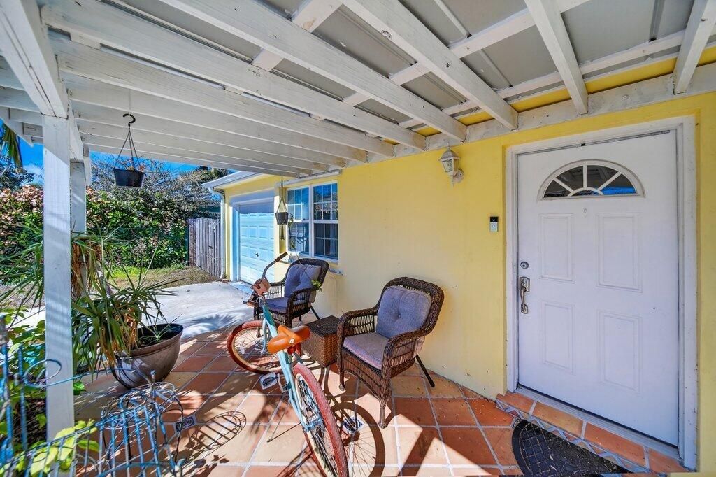 2427 NE Center Street, Jensen Beach, FL 34957 Photo