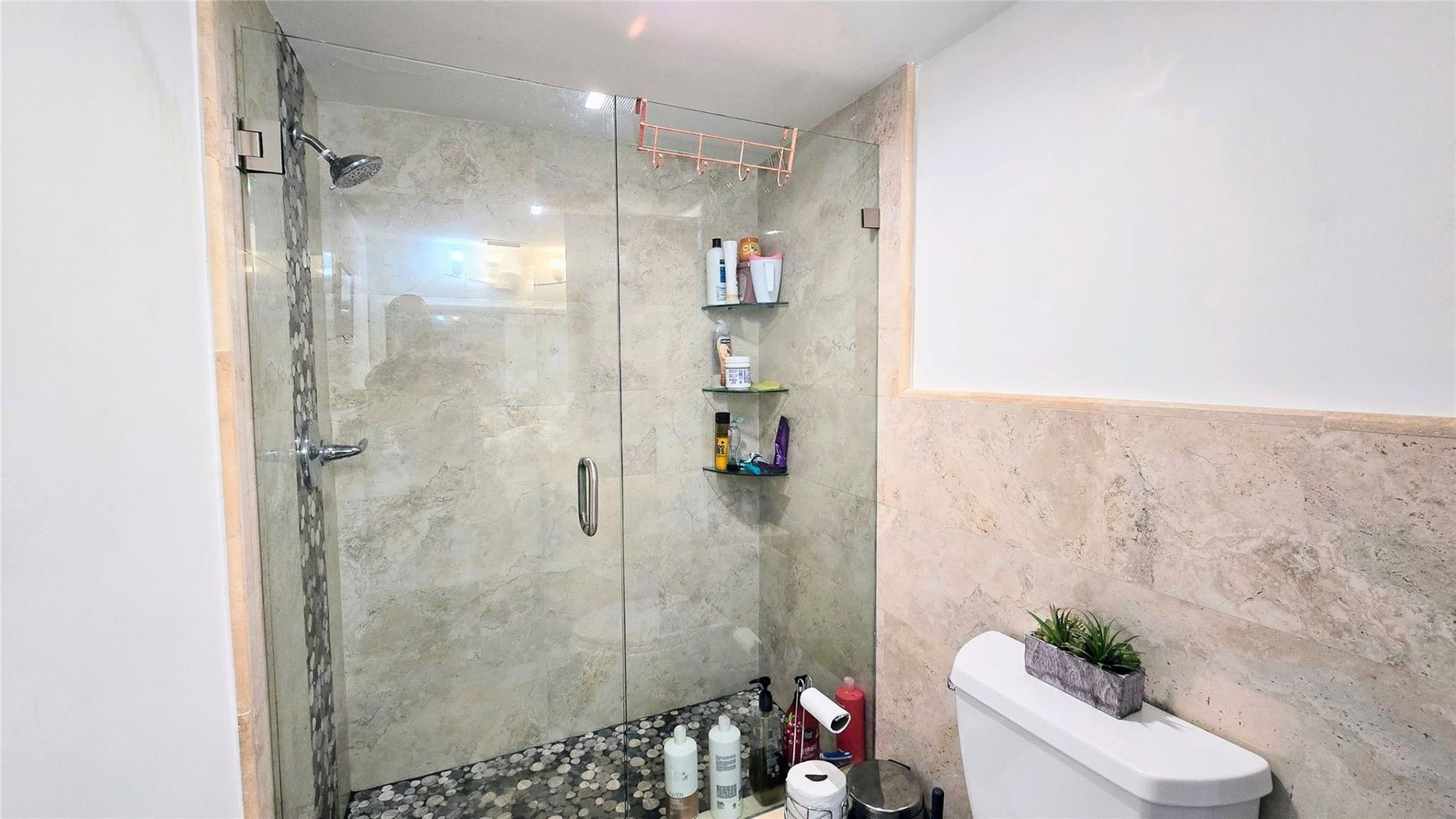 1351 NE 191st Street, Unit E204, Miami, FL 33179 Photo