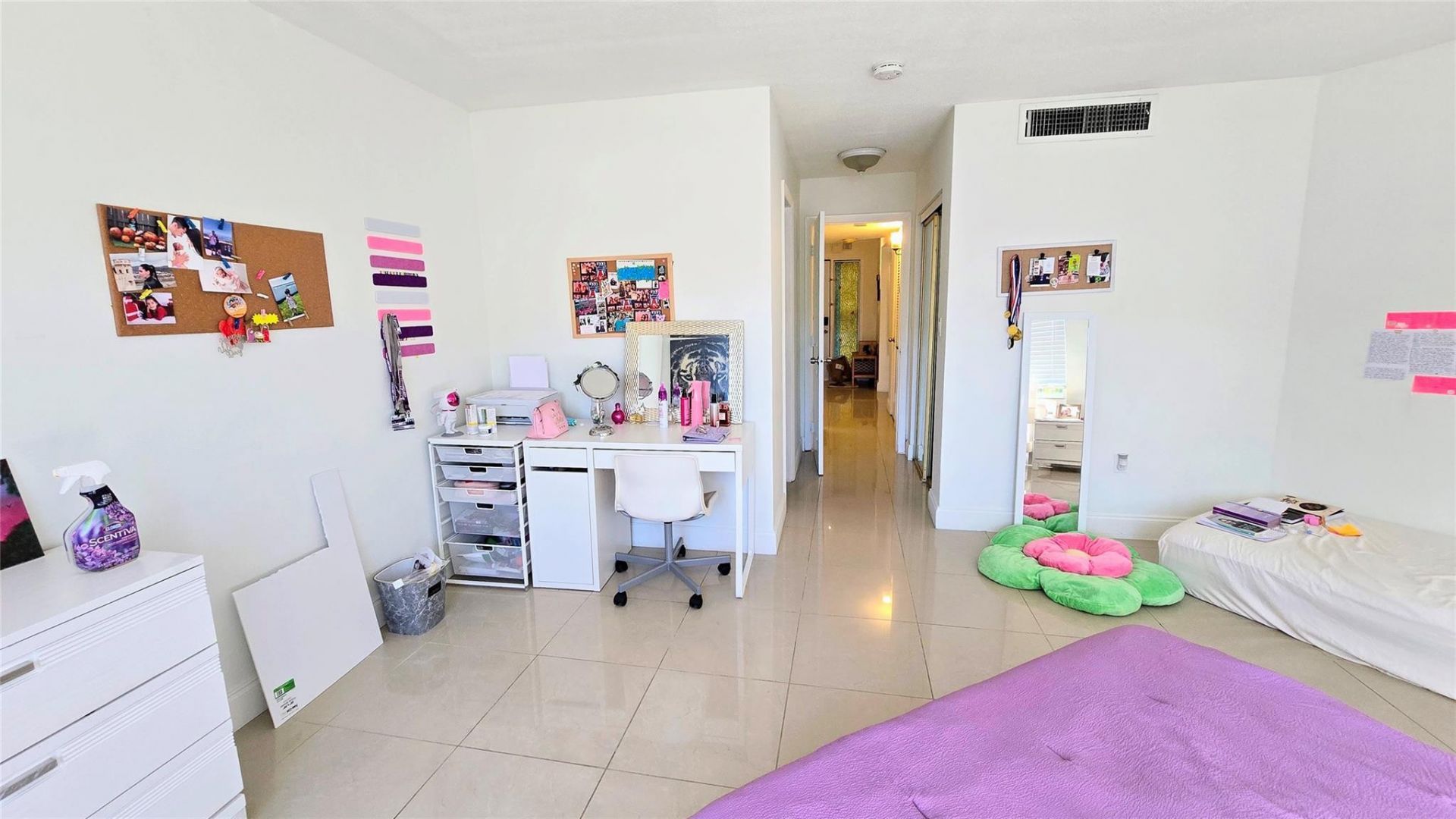 1351 NE 191st Street, Unit E204, Miami, FL 33179 Photo