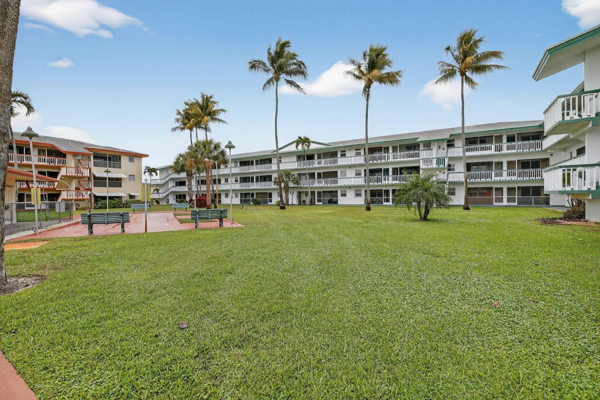 5300 Washington Street, Unit I-201, Hollywood, FL 33021 Photo