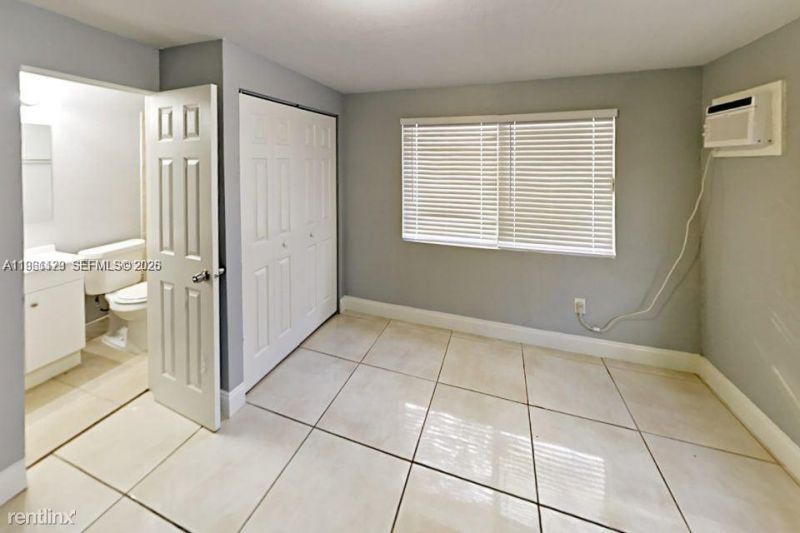 1107 SW 22nd Ter, Fort Lauderdale, FL 33312 Photo