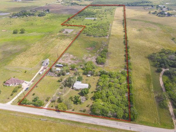 320 Graytown, St Hedwig, TX 78152