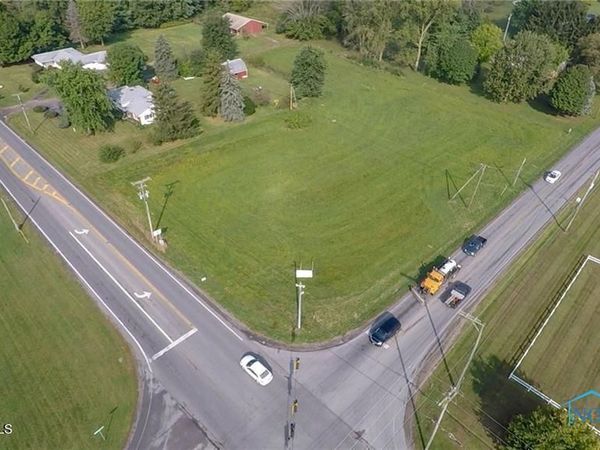 9960 W 224 US Highway, Findlay, OH 45840