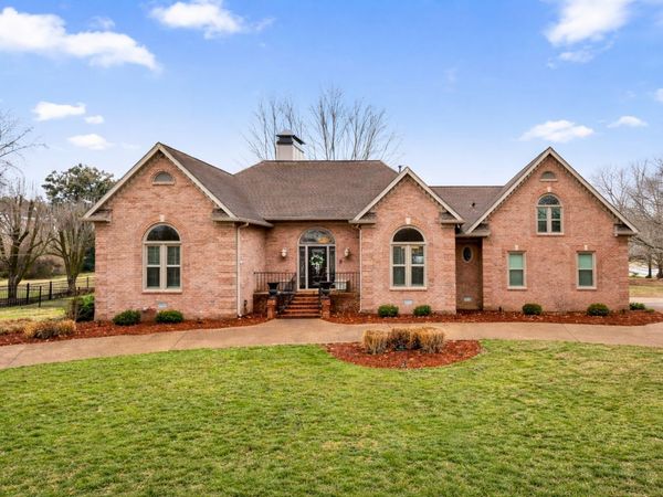 601 Ward Cir, Old Hickory, TN 37138