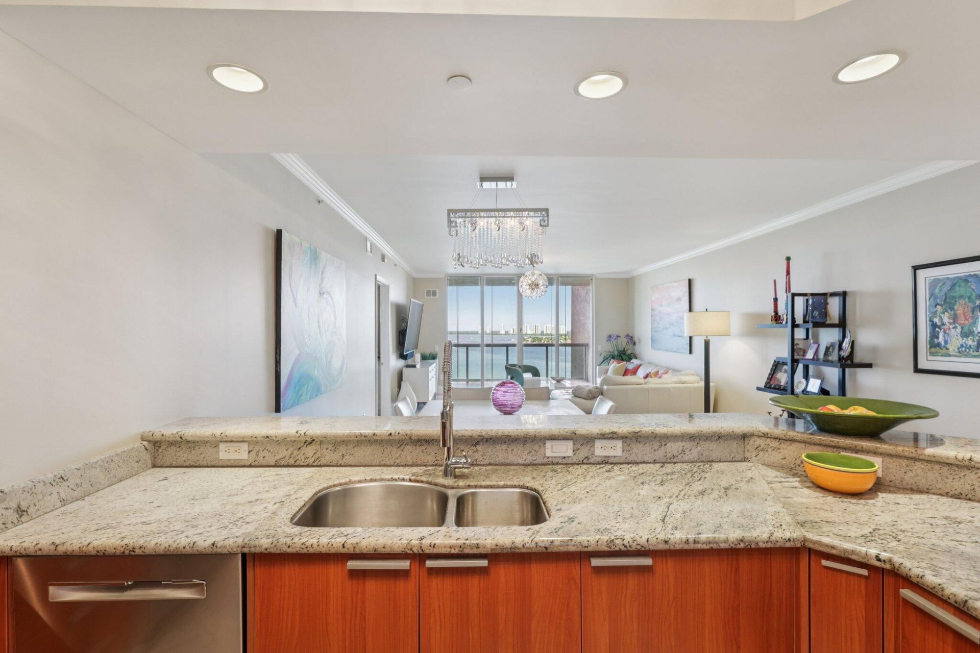 2650 Lake Shore Drive, Unit 1404, Riviera Beach, FL 33404 Photo