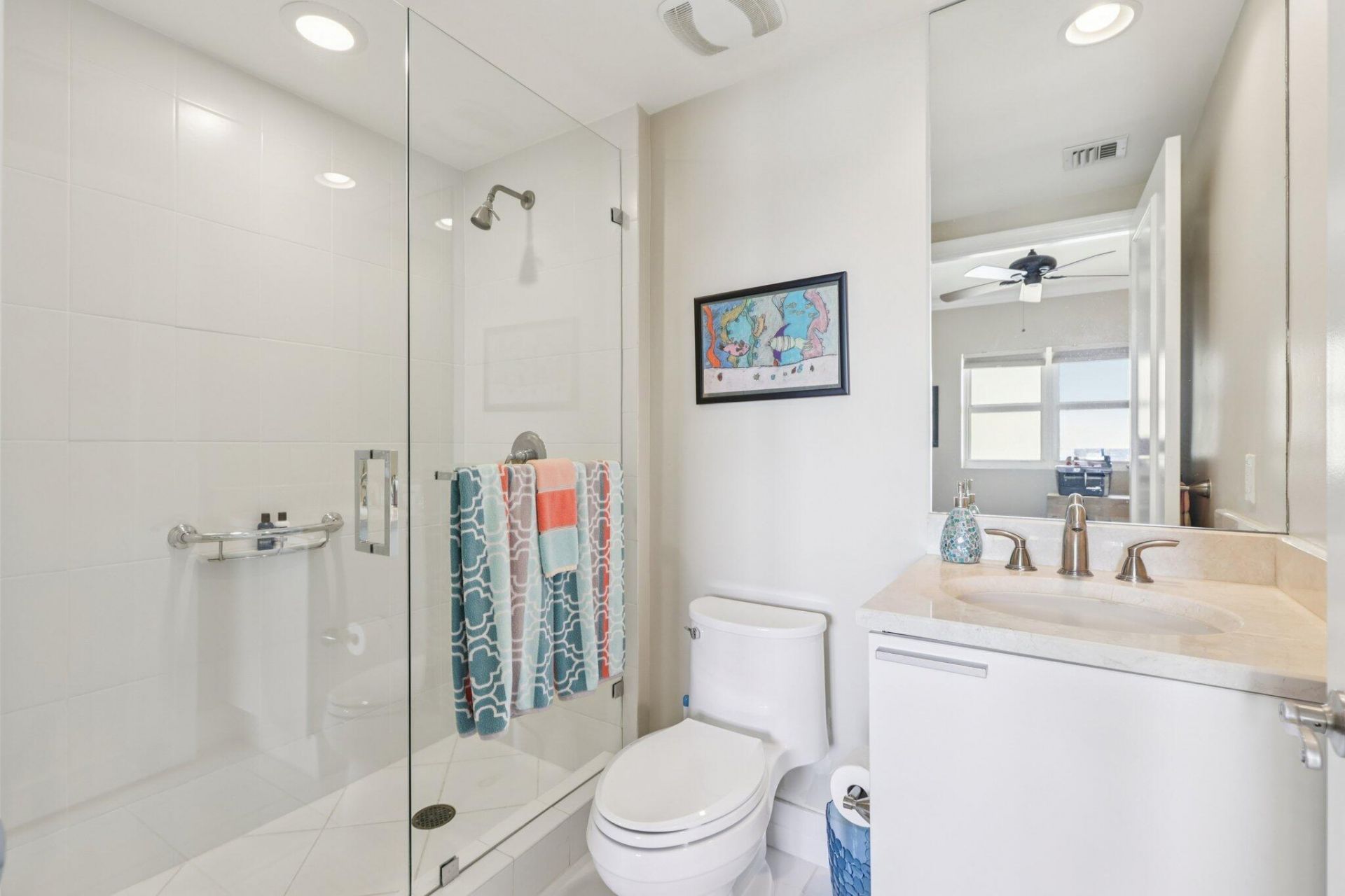 2650 Lake Shore Drive, Unit 1404, Riviera Beach, FL 33404 Photo