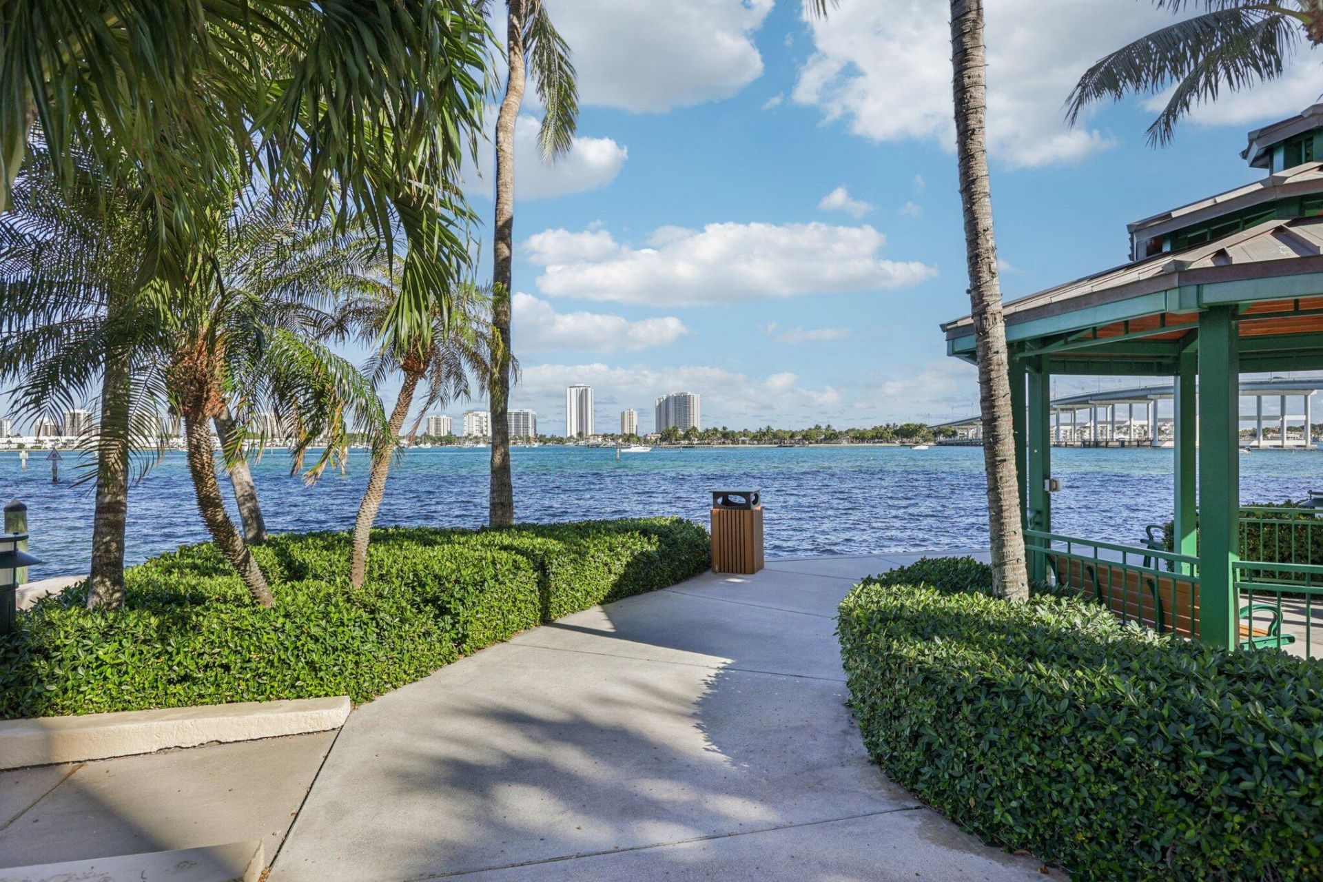 2650 Lake Shore Drive, Unit 1404, Riviera Beach, FL 33404 Photo