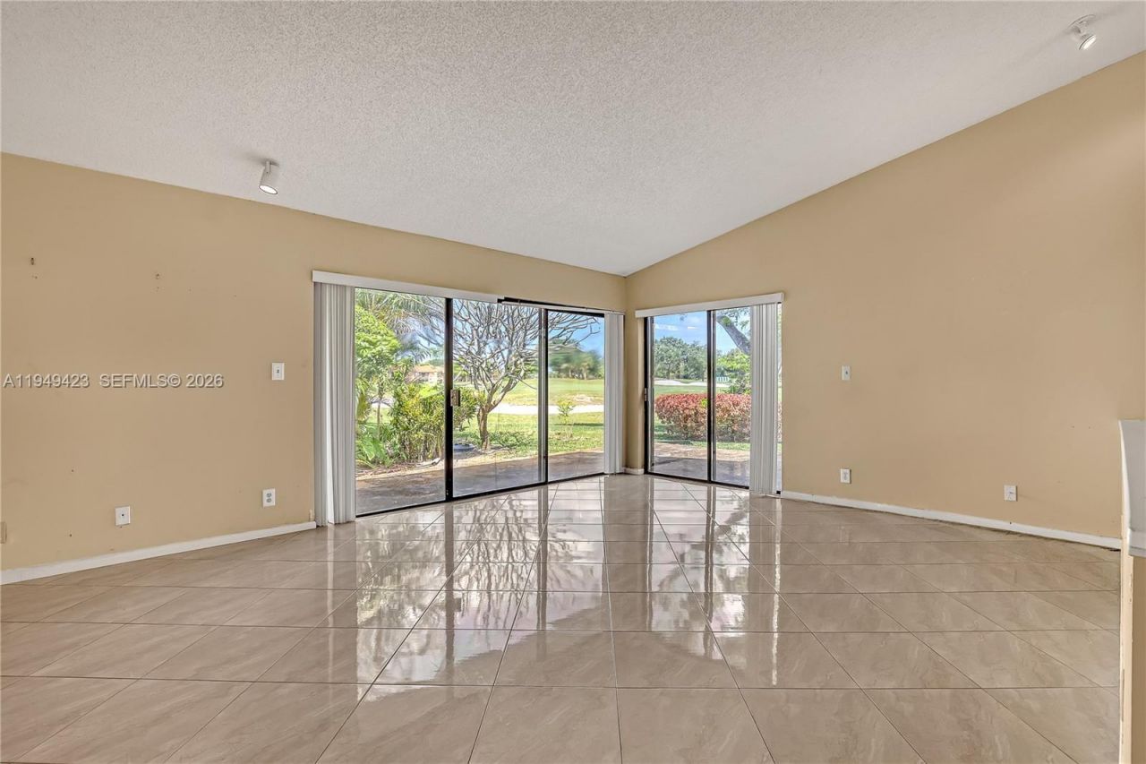 5703 Ainsley Ct, Boynton Beach, FL 33437 Photo