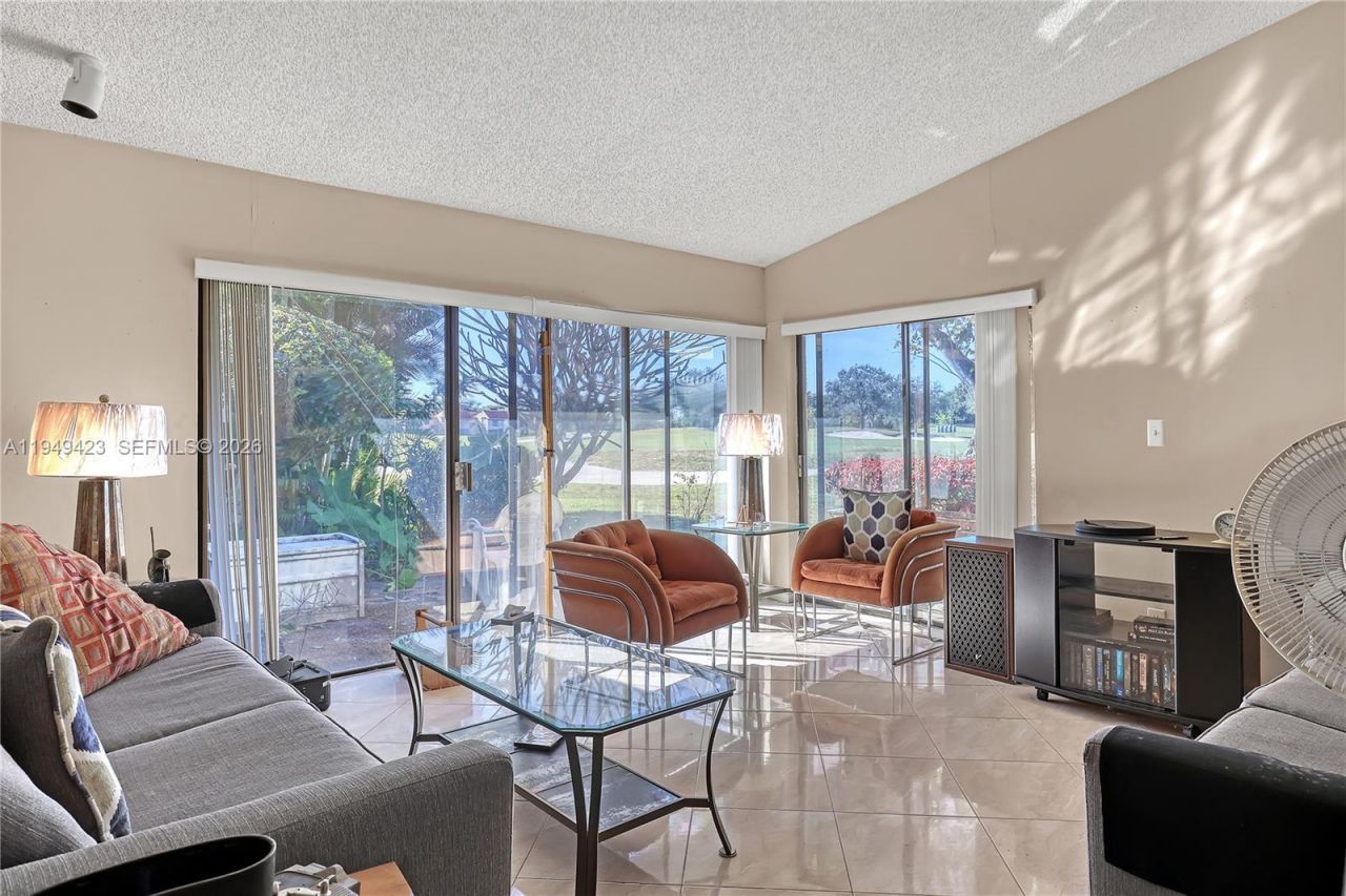 5703 Ainsley Ct, Boynton Beach, FL 33437 Photo