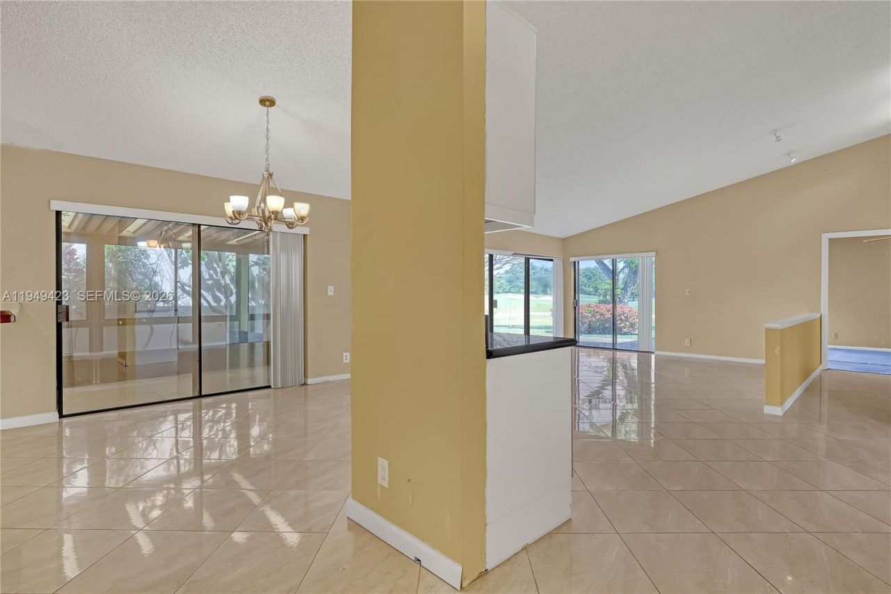 5703 Ainsley Ct, Boynton Beach, FL 33437 Photo
