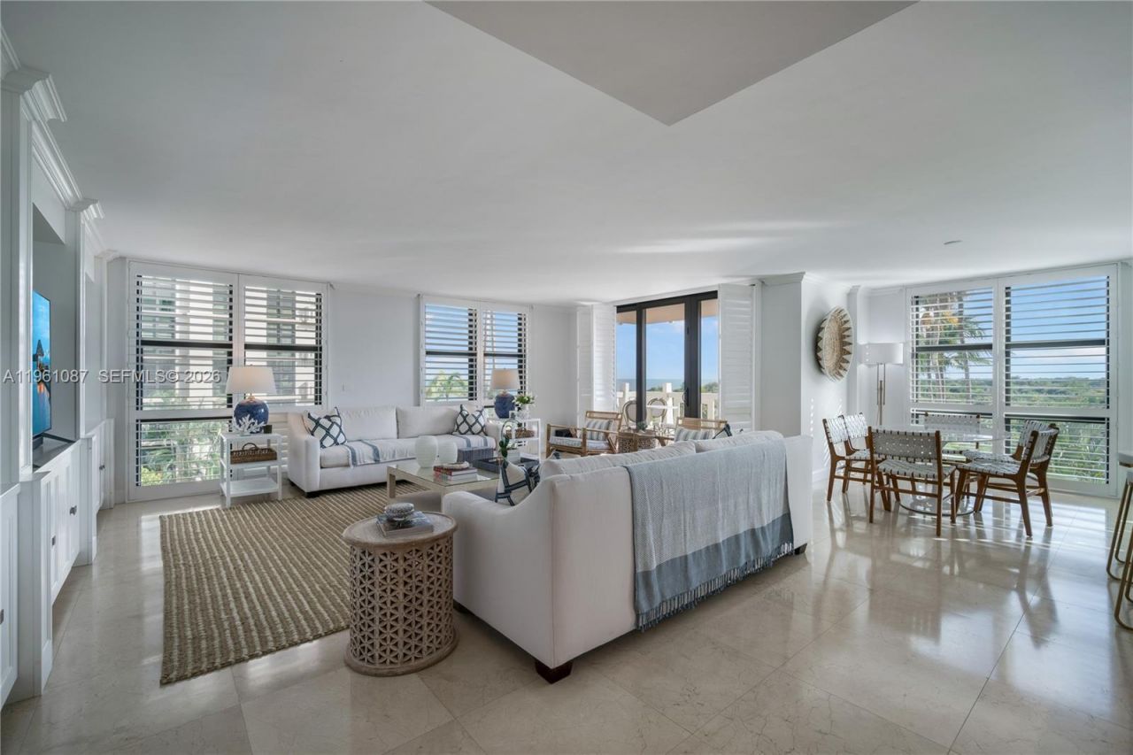 1111 Crandon Blvd , Unit C406, Key Biscayne, FL 33149 Photo