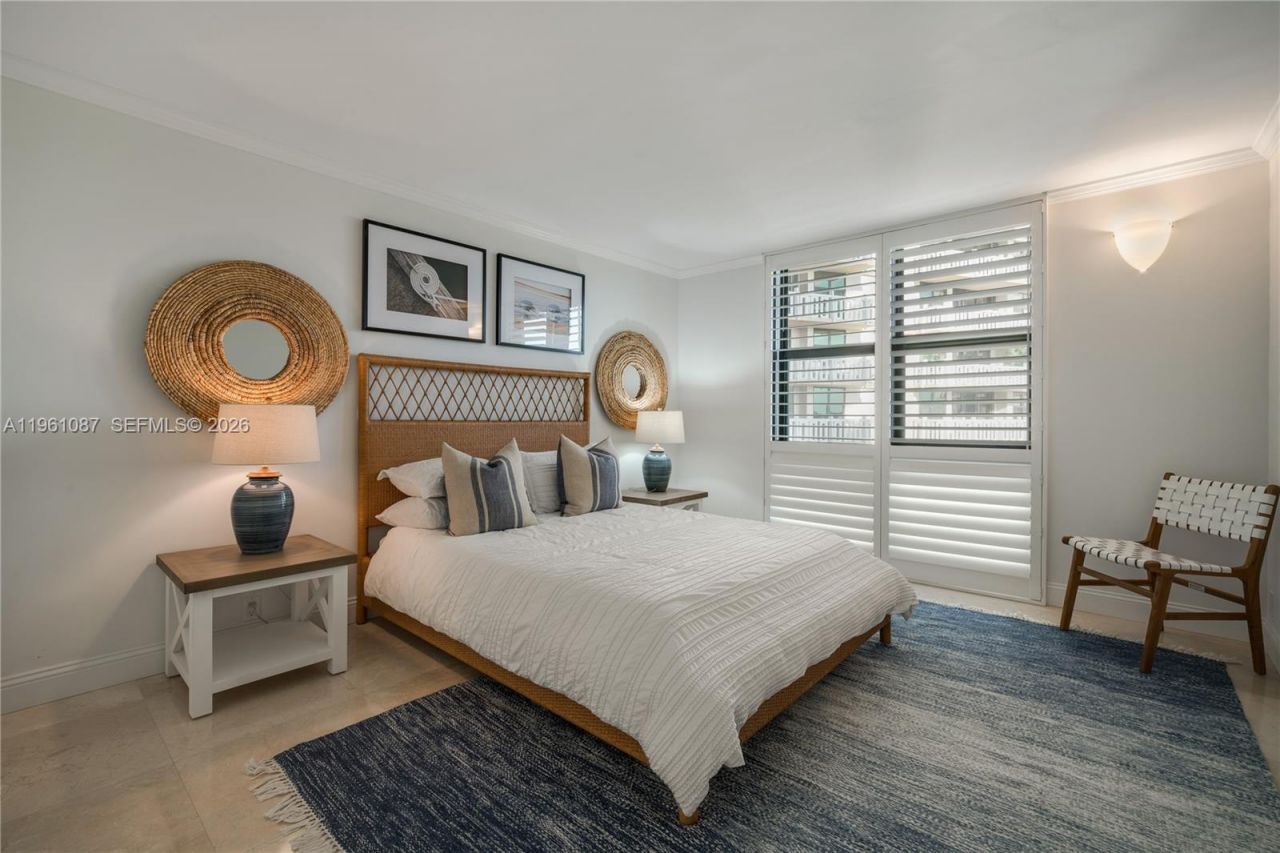 1111 Crandon Blvd , Unit C406, Key Biscayne, FL 33149 Photo