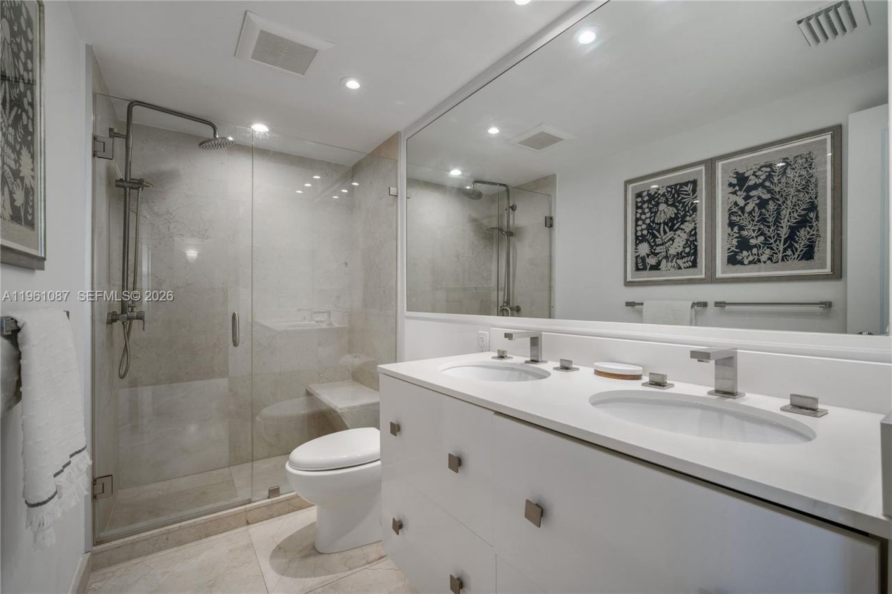 1111 Crandon Blvd , Unit C406, Key Biscayne, FL 33149 Photo