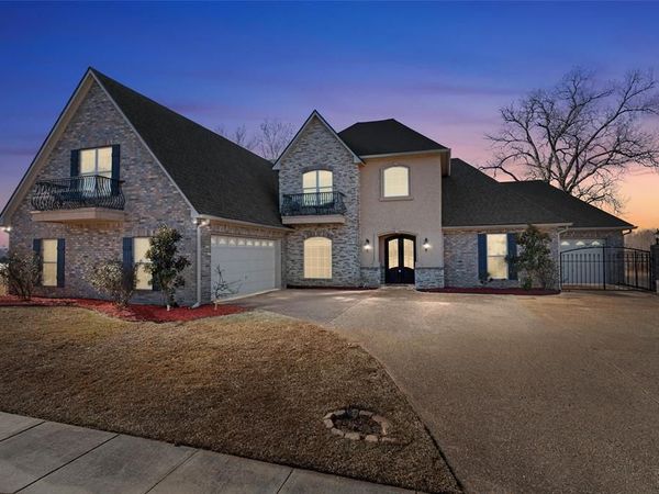 504 Belle Rouge Circle, Bossier City, LA 71111