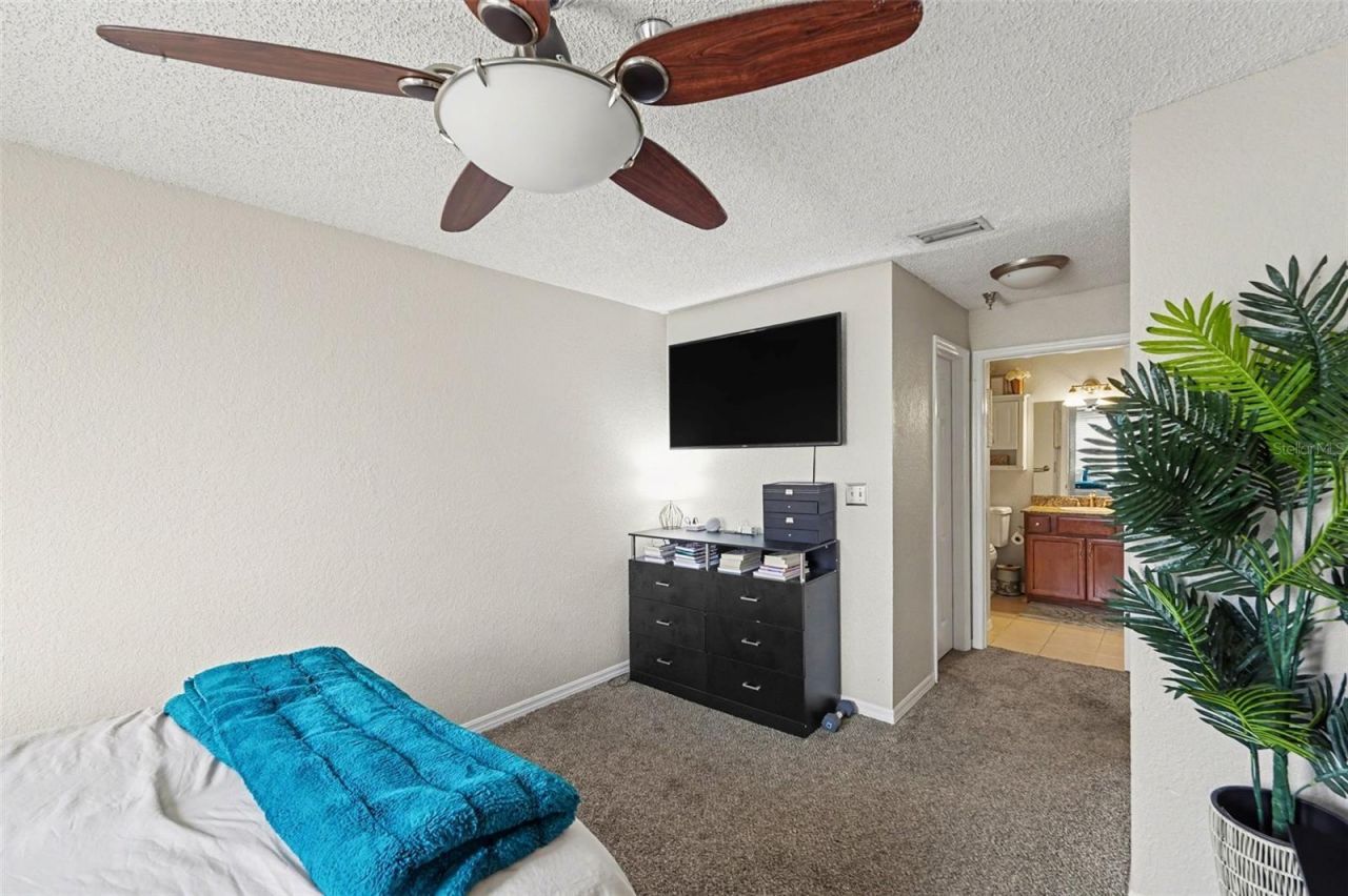 10265 Gandy Boulevard N, Unit 1202, Saint Petersburg, FL 33702 Photo