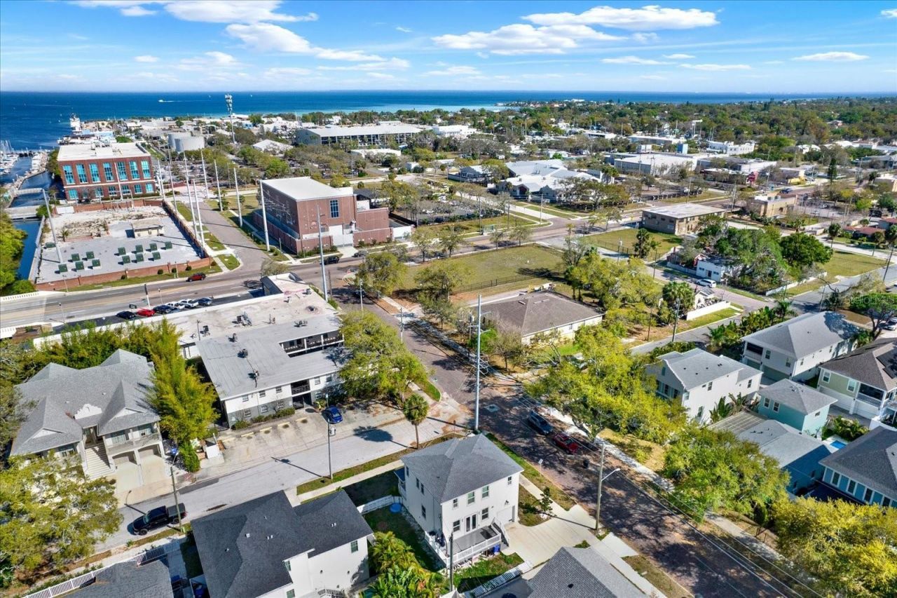 1299 5th Street S, Saint Petersburg, FL 33701 Photo