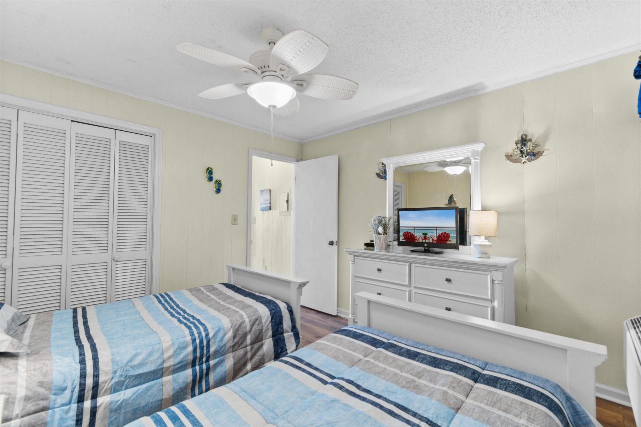 201 76th Ave. N Photo 21