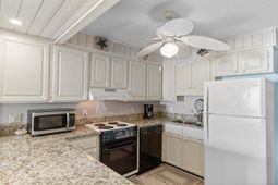 201 76th Ave. N photo 4