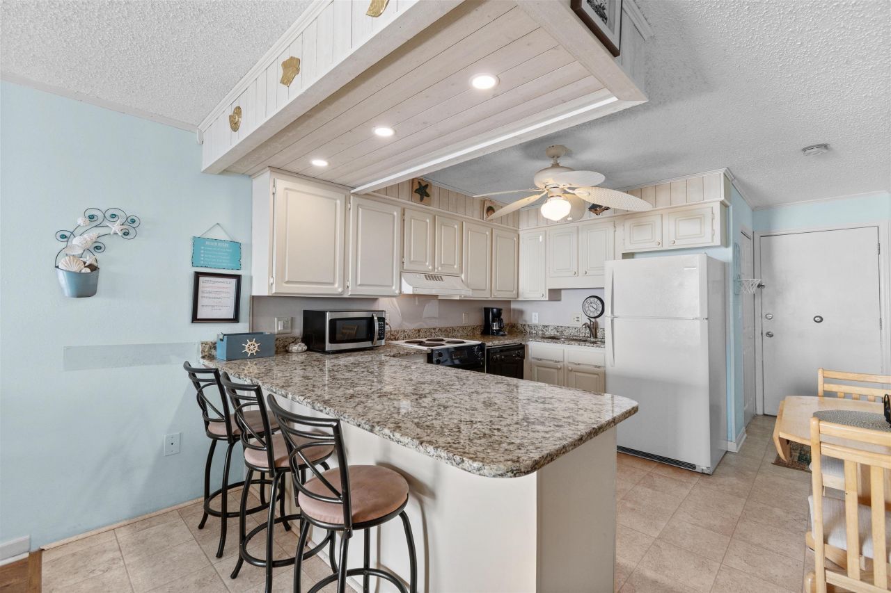 201 76th Ave. N Photo 5