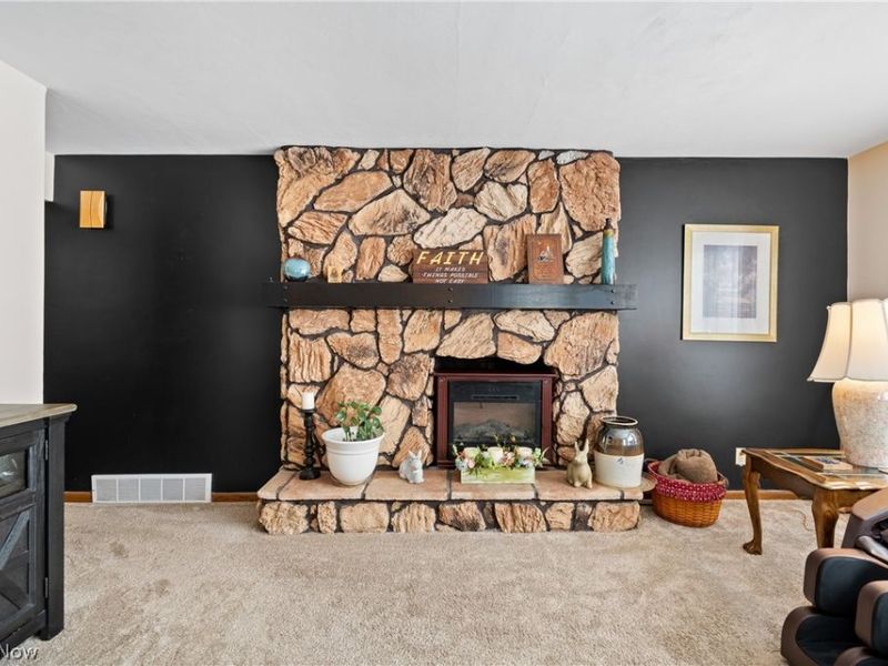 236 Knollwood Drive, Wadsworth, OH 44281 Photo 8