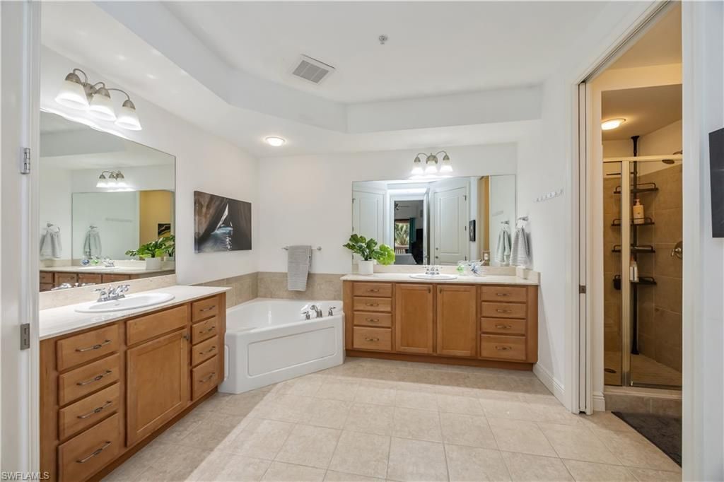 8010 Via Sardinia Way, Unit 4213, Estero, FL 33928 Photo