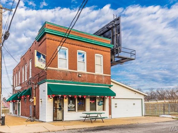 6023 Virginia Avenue, St Louis, MO 63111