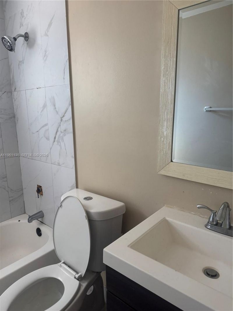 1940 NW 96th St, Miami, FL 33147 Photo