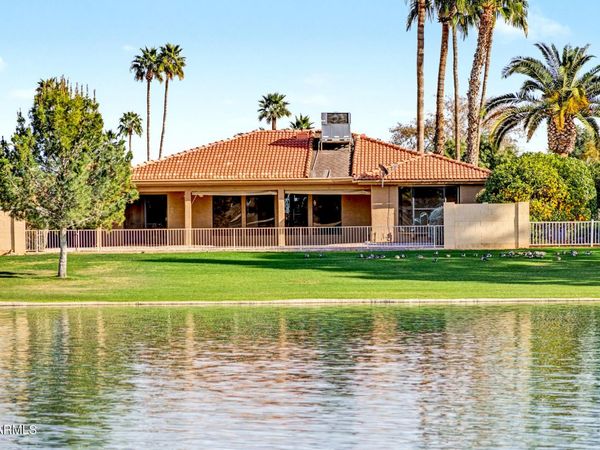 26414 S Cedarcrest Drive, Sun Lakes, AZ 85248