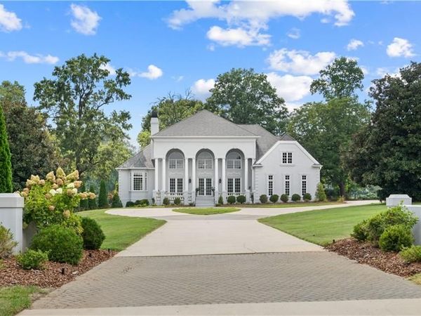 3222 Forsyth Drive, Greensboro, NC 27407