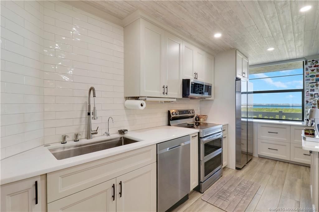 10000 S Ocean Drive, Unit 704, Jensen Beach, FL 34957 Photo