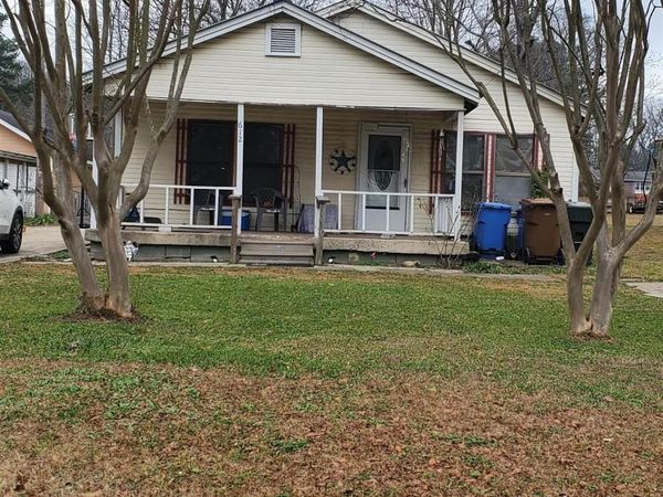 612 NW Stewart Street, Hartselle, AL 35622