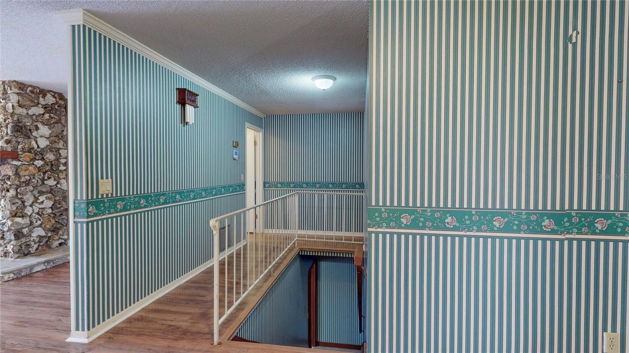 13 Hermosa Drive, Eustis, FL 32726 Photo